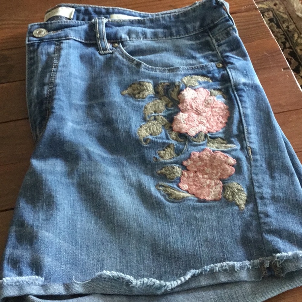 Embroidered shorts!